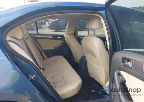 2017 Volkswagen Jetta 1.4T Se z USA, uszkodzony, nr VIN 3VWDB7AJ4HM203149